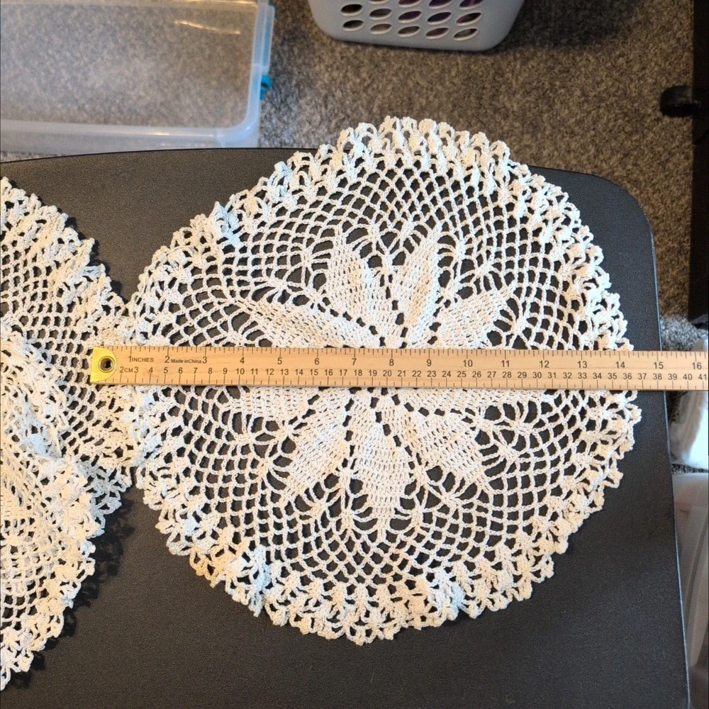 Doilie lot of 4 VTG White Pineapple & Rose Whirl 70's 80's Cottagecore Grandma